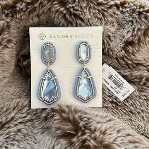 NWT Kendra Scott Drop Earrings